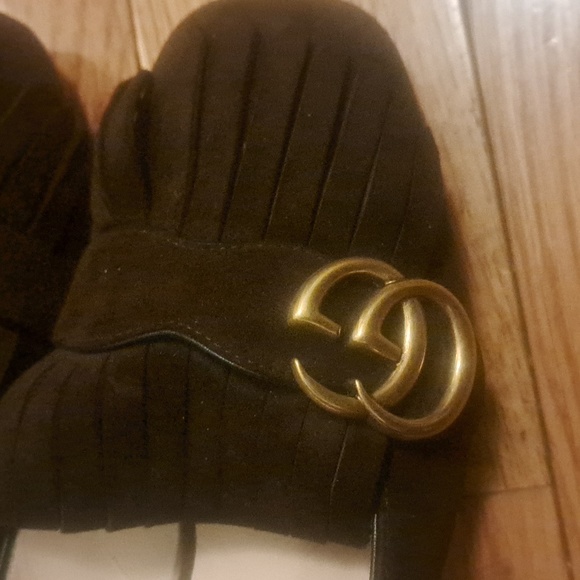 Closet clearance - Picture 2 of 16